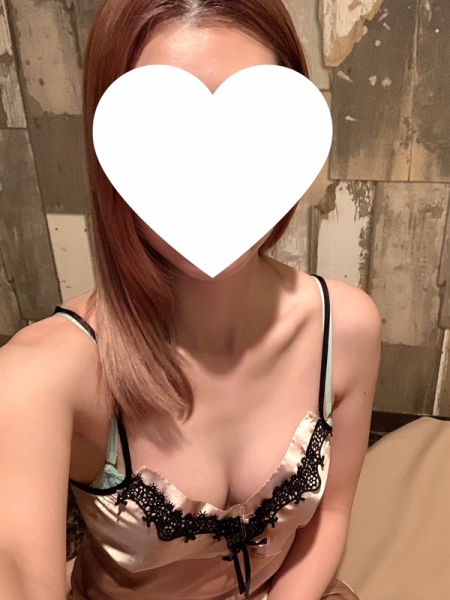 深見あみ